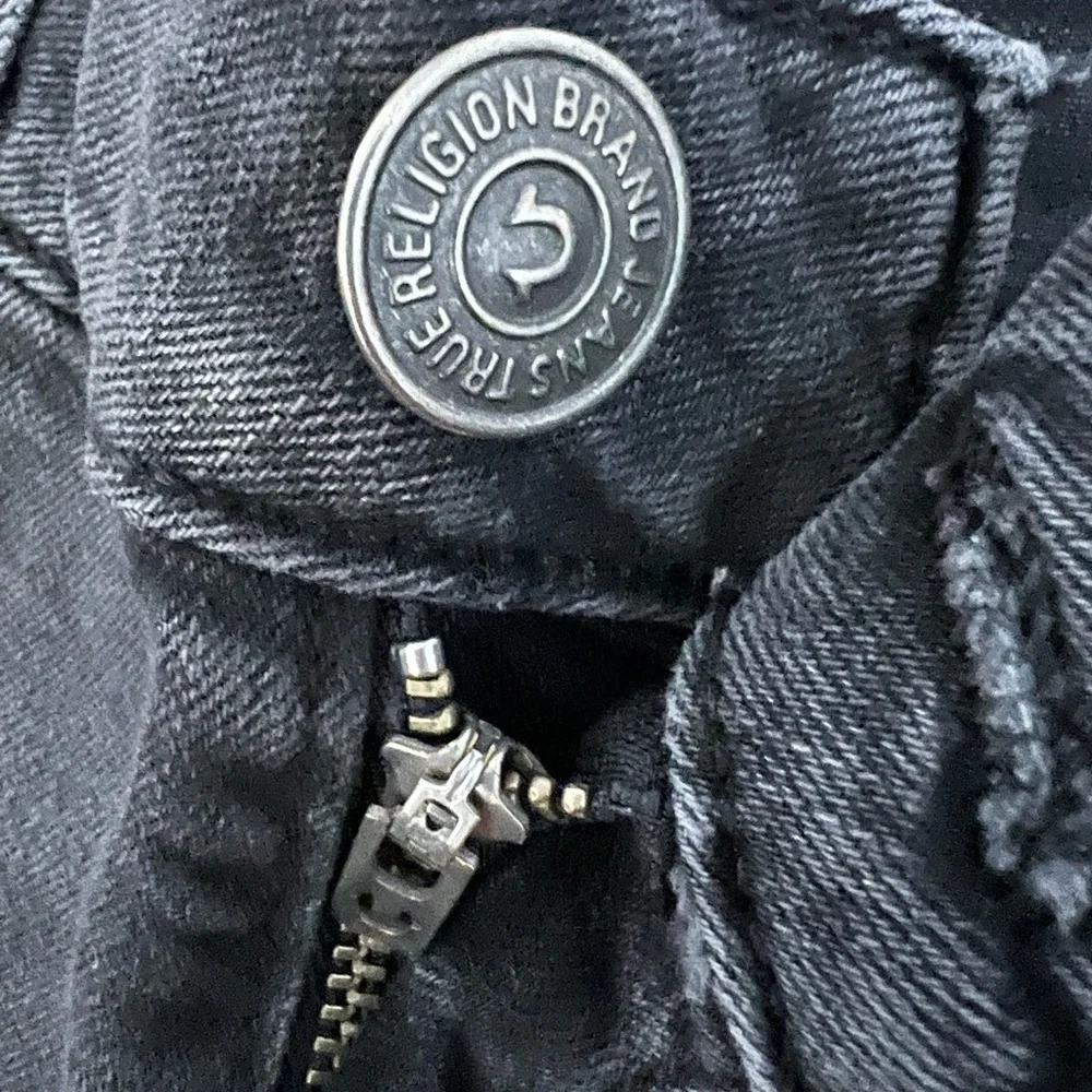 True Religion Mid Rise Super Skinny Jeans – Charcoal – Size 23 - Picture 13 of 15